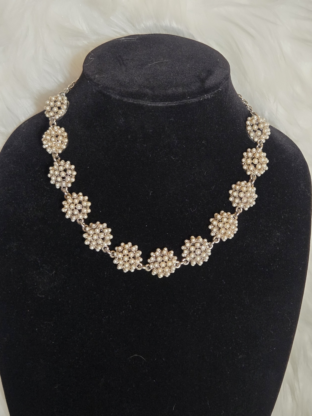 Ann Taylor Cluster Pearl Floral Necklace in Champagne Pearl